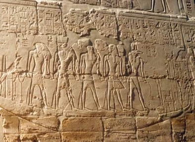 Płaskorzeźba w Karnaku